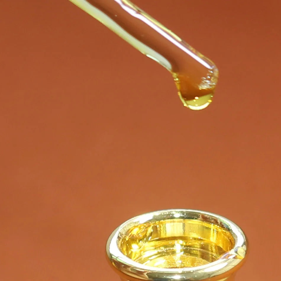 2g/bottle 100% truly natural pure Chinese Hainan Oudh oil heavy & Lasting scents smell Co2 Ultra-low temperature extraction