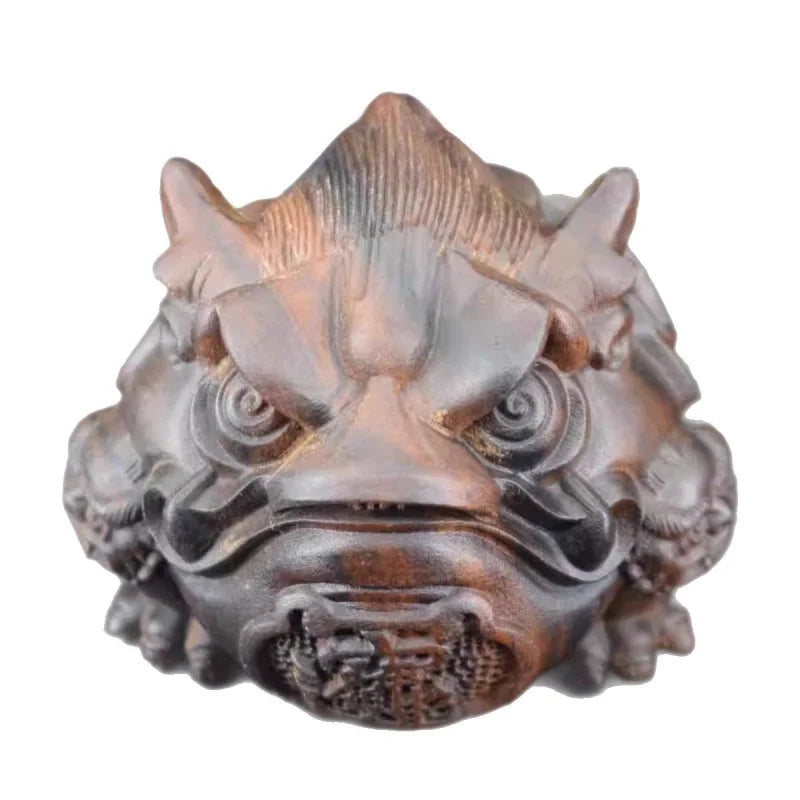 Indonesian agarwood three-legged golden toad hand-carved ornament for attracting wealth and treasures