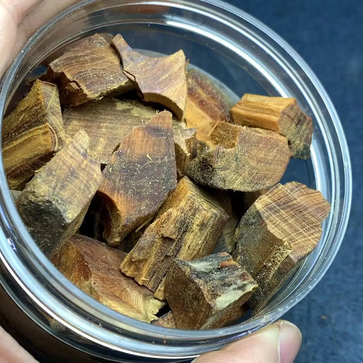 Taihang Cliff Cypress Wood Block Black Red Edge Electric Incense Household Refreshing Air Purification Aromatherapy Material