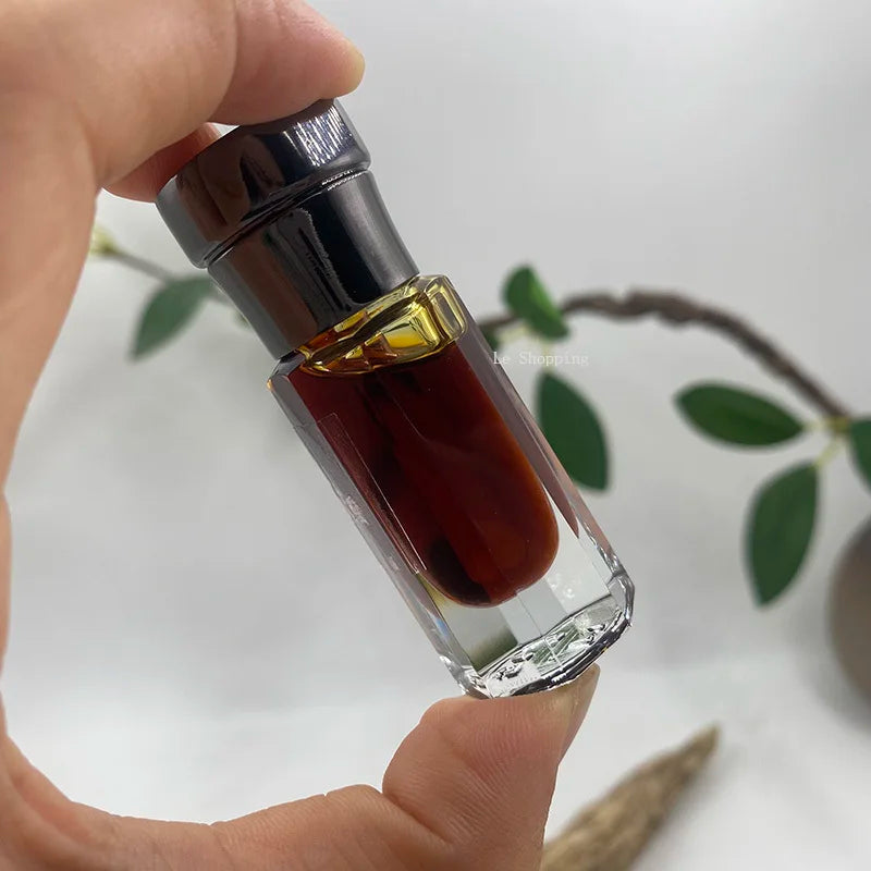 Supercritical Hainan Agarwood Essential Oil Is Natural Free of Additives Offering To Buddha Calming The Mind and Promoting Sleep