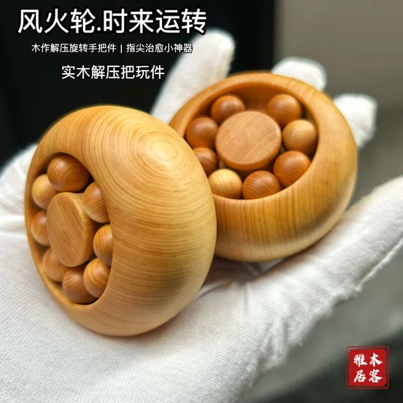 Chinese Style Lucky Wealth Attracting Wooden Fire Wheel Fidget Toy Thuja Green Sandalwood Agarwood Rotatable Stress Relief Finge