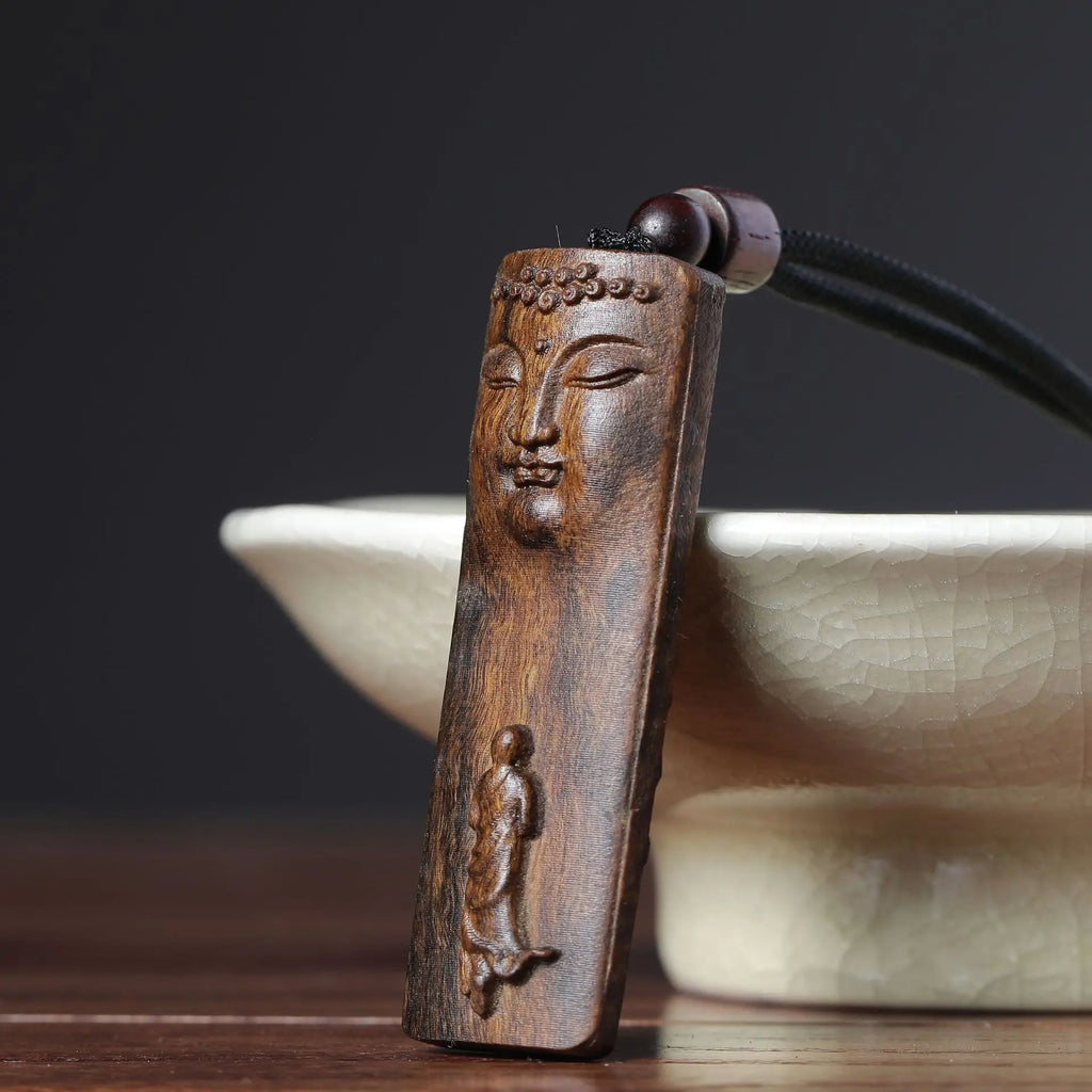 Guanyin Tathagata Agarwood Wood Carving Small Pendants Wooden Cultural Arts and Crafts Pendant Car Decorations