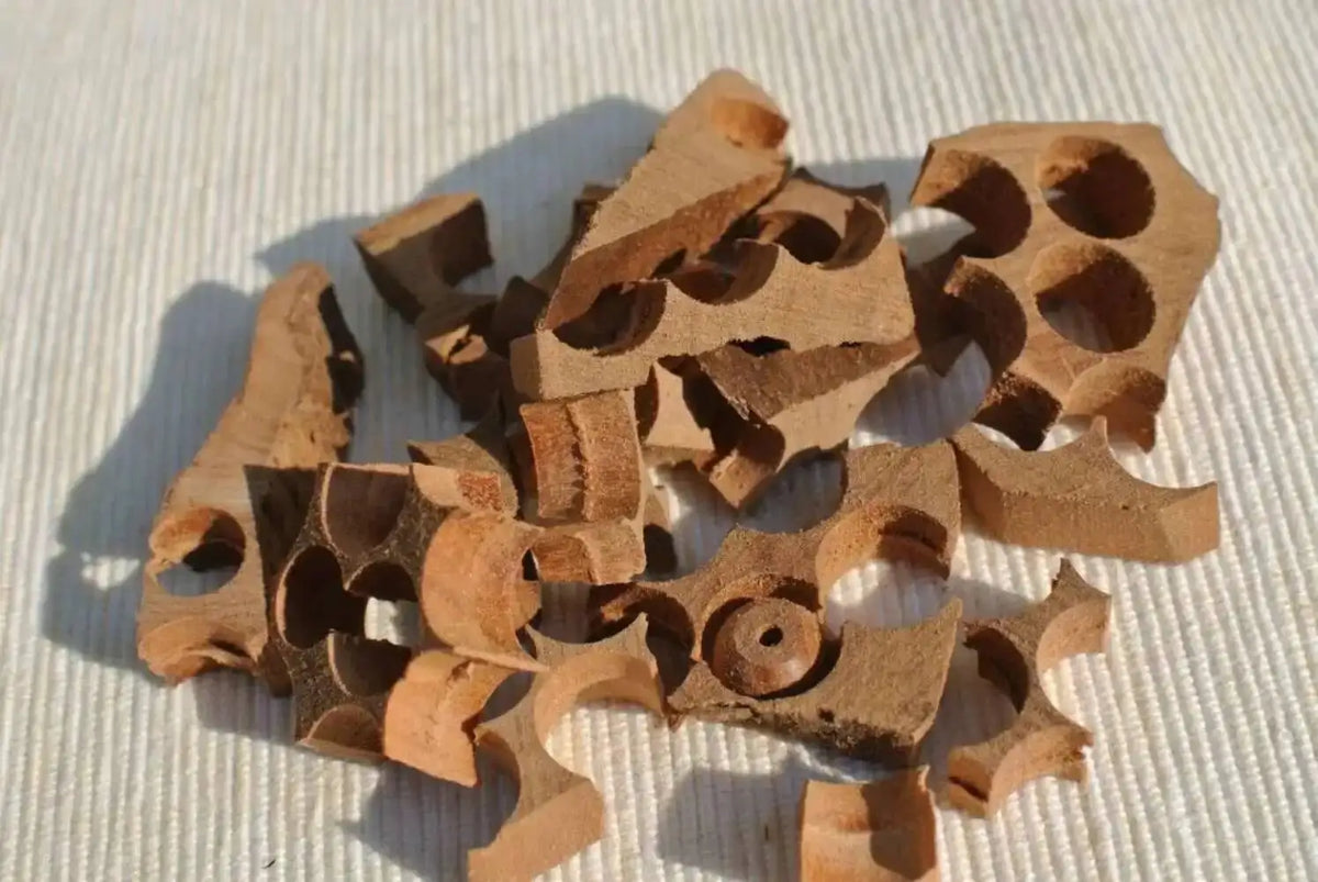 Sandalwood Sinking Chips Sandal Wood Chips Scent Rich Aromatherapy Aroma Rich Resin Content Natural India Mysore Laoshan