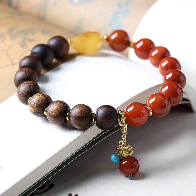 Huang Qinan agarwood bracelet paired with raw amber stones, new Chinese style, combined with Southern red agate, a dual-piece de
