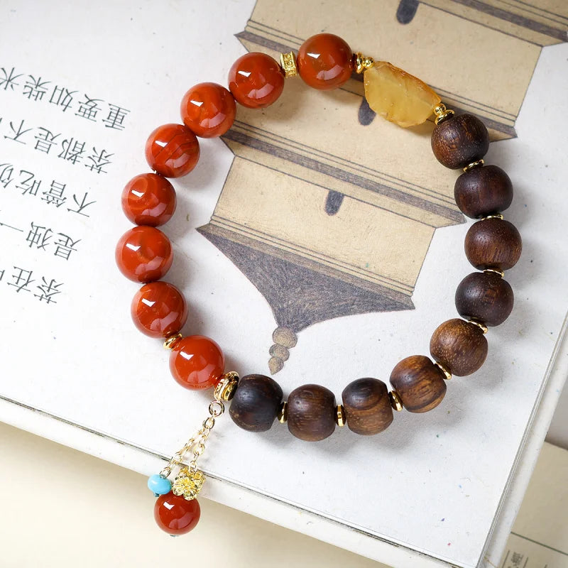 Huang Qinan agarwood bracelet paired with raw amber stones, new Chinese style, combined with Southern red agate, a dual-piece de