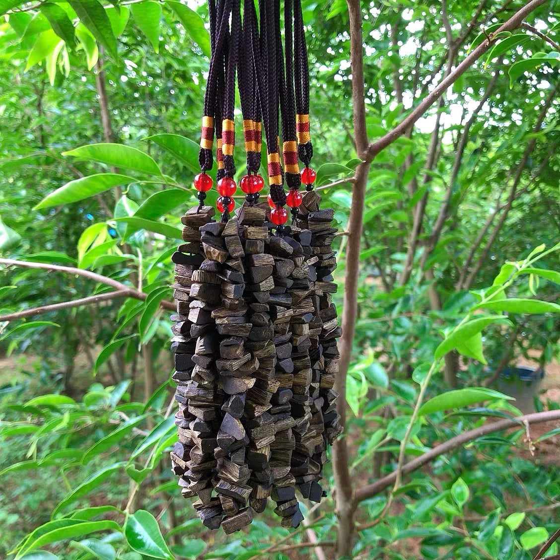 High-Quality Sinkable Grade Qi Nan Agarwood Car Hanging Pendants Unisex Loose Bracelet Beads for Incense Burner Not Ebony Wood