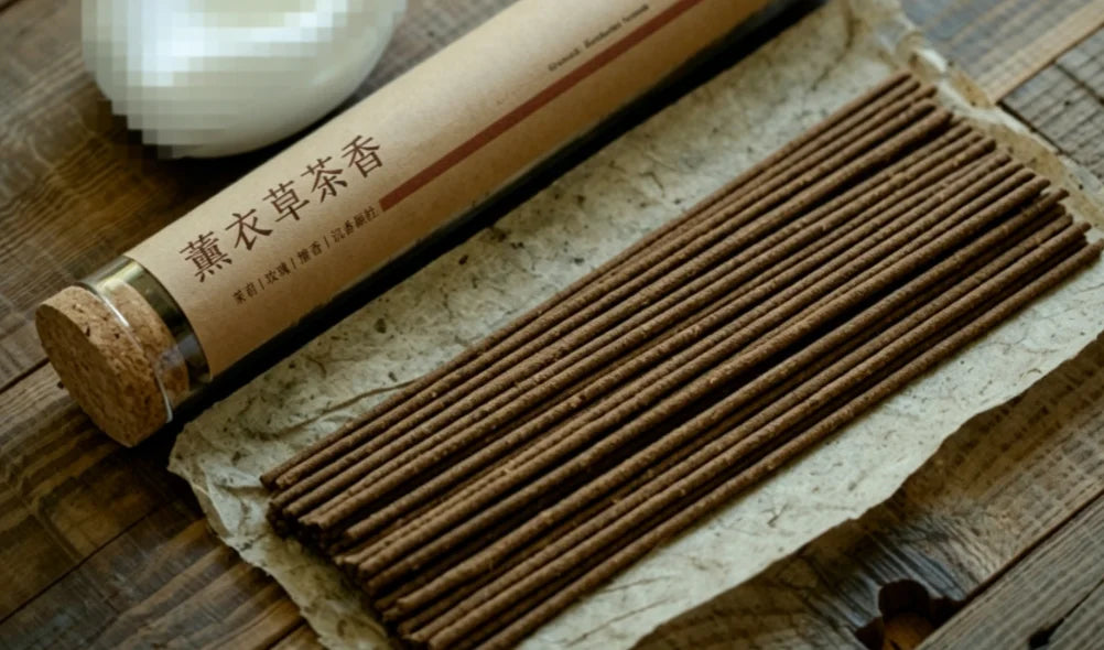 30 grams of lavender tea fragrance, combined with jasmine, rose, sandalwood and agarwood granules