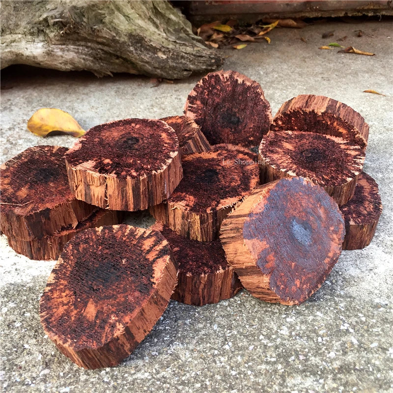 Myanmar Small Leaf Xiangzhen Incense Log Round Qi Nan Aromatherapy Material Home Car Pendant Buddha Beads Bracelet Decoration