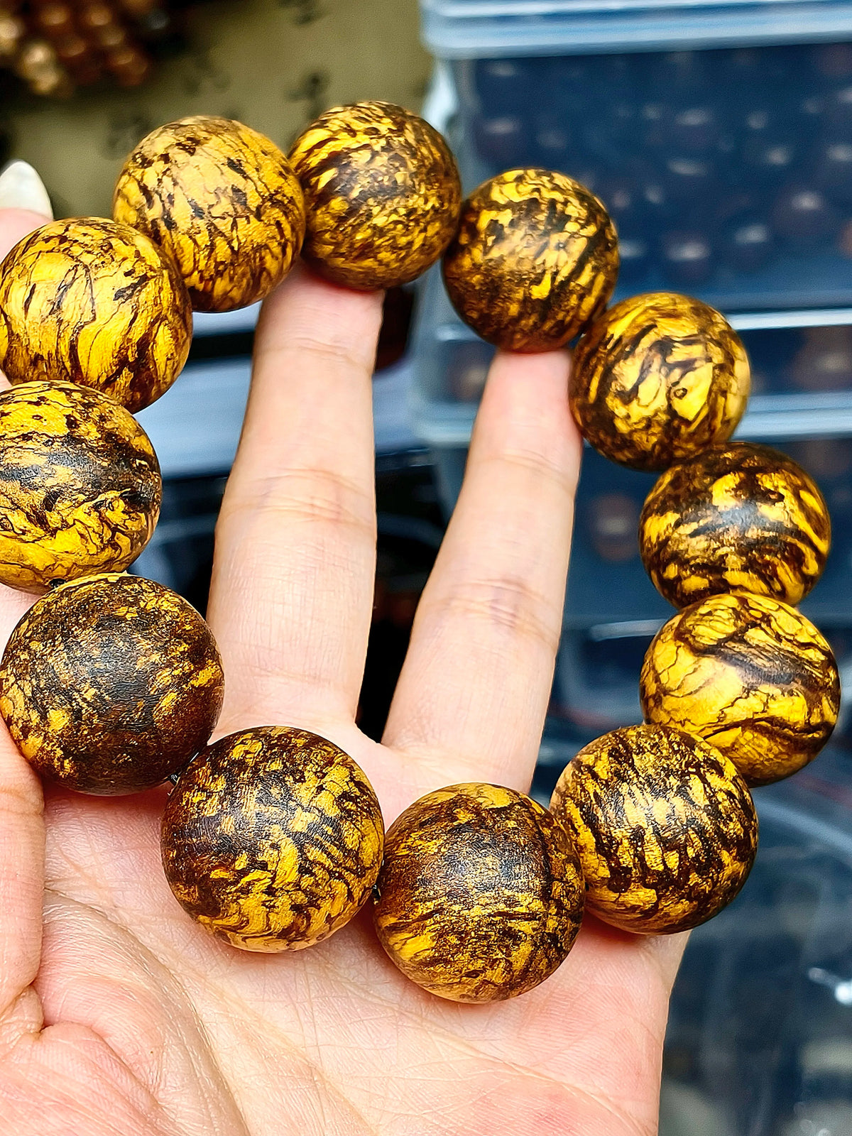 Classic Chinese Style 20mm Natural Papua Agarwood Beaded Bracelet Lucky Fortune Blessing Good Luck Energy Jewelry For Men Women