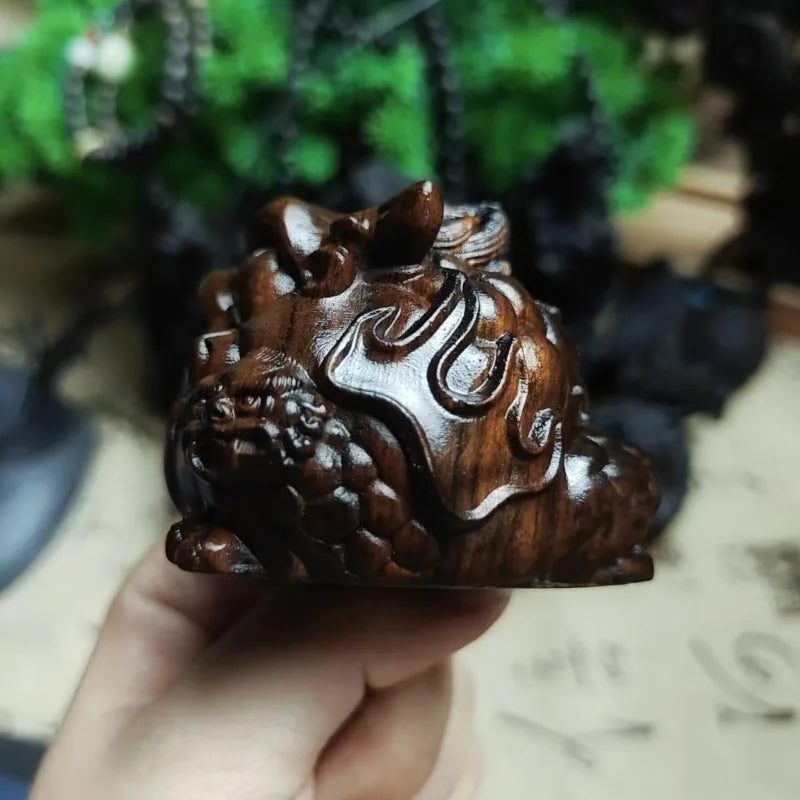 Hand-Carved Agarwood Three-Legged Toad - 2.56*1.97*2.36" Wealth Frog Statue, Lucky Feng Shui Ornament, Desktop Decoration,