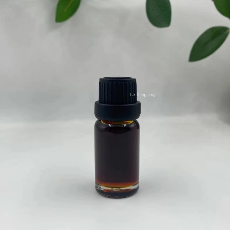 Supercritical Hainan Agarwood Essential Oil Is Natural Free of Additives Offering To Buddha Calming The Mind and Promoting Sleep
