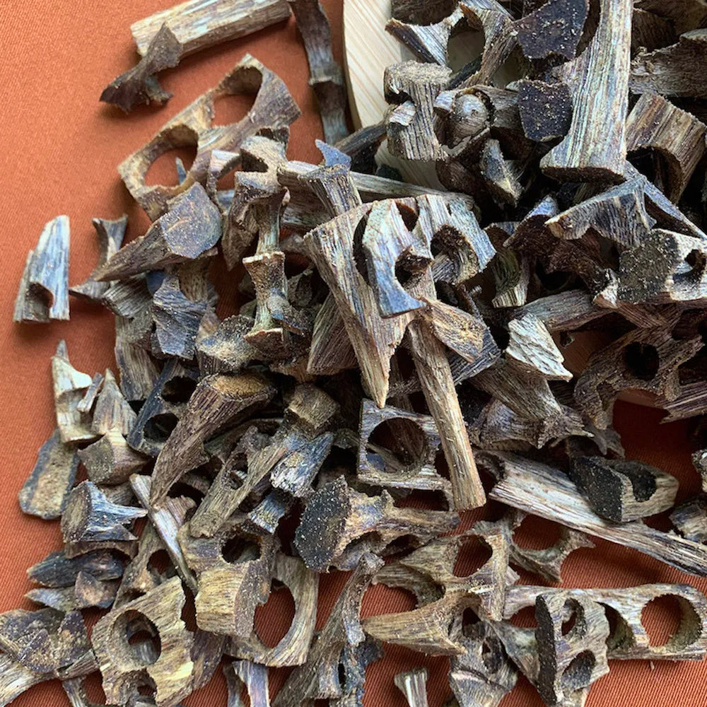 100g Natural Chinese Qi Nan Kynam Kyara Agarwood Oud Chips Aroma Raw Material for Home Incense Making