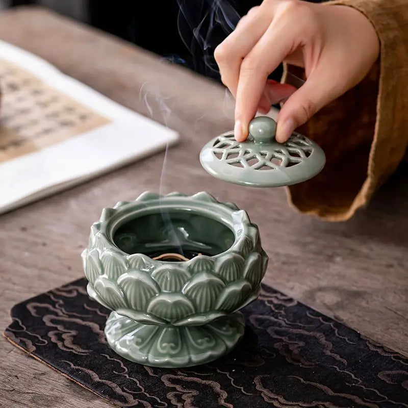 New Chinese High-Footed Lotus Ceramic Plate Incense Burner Household Indoor Agarwood Sandalwood Burner Aromatherapy Burner