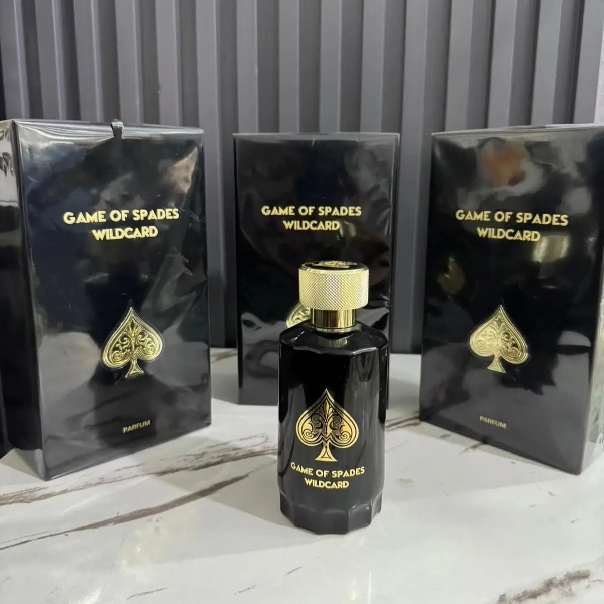 Game of Spades Wildcard Perfume Spray |   3.4 oz (100ml) |   Vanilla, Apple, Tonka, Oud Wood, Bergamot Scent |   Long Lasting Fragrance for Men