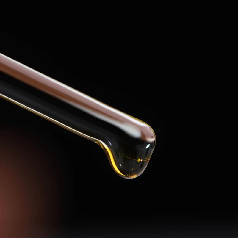 High-end Distillation Agarwood Essential Oil High Oil Raw Material Ancient Distillation Refining Temple Worship Promotes Sleep