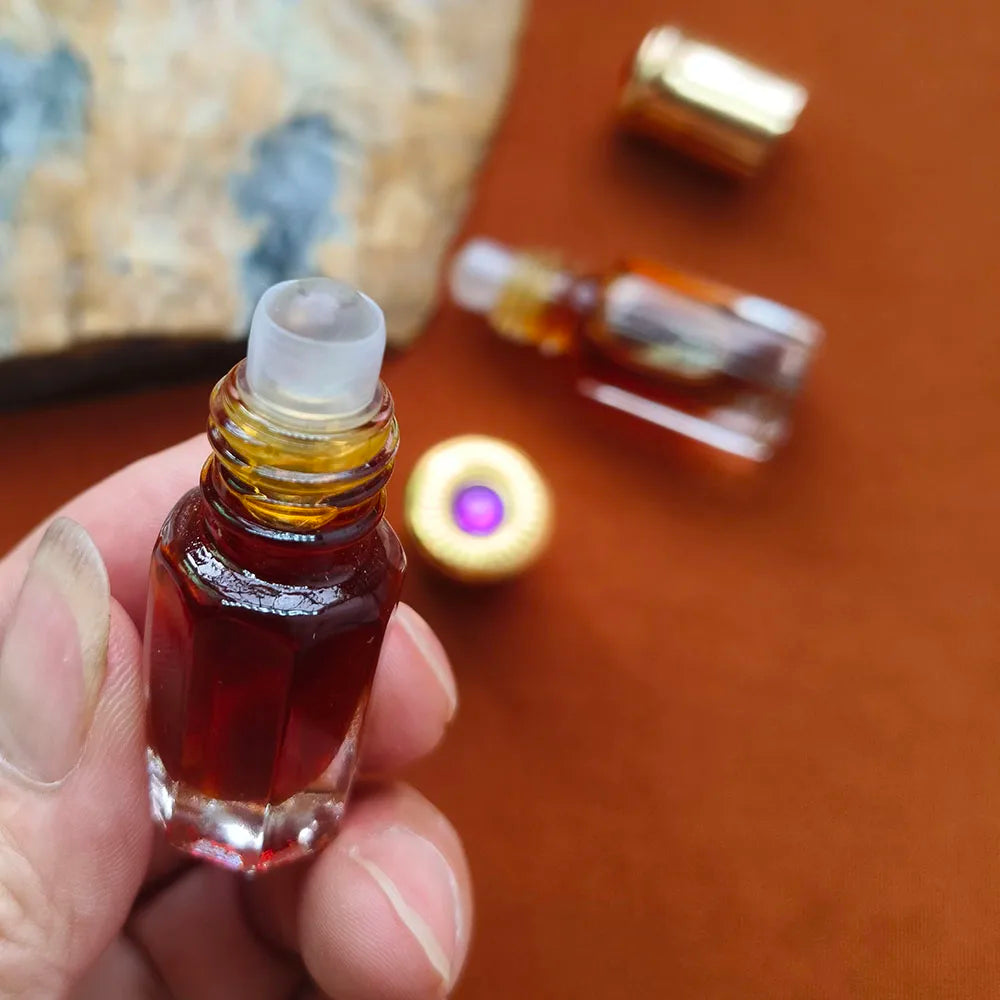 3g/bottle Better Chinese HaiNan Oudh wood Oil Thicker Stronger Smell 100% Natural Pure Essential Oil Home aromatic