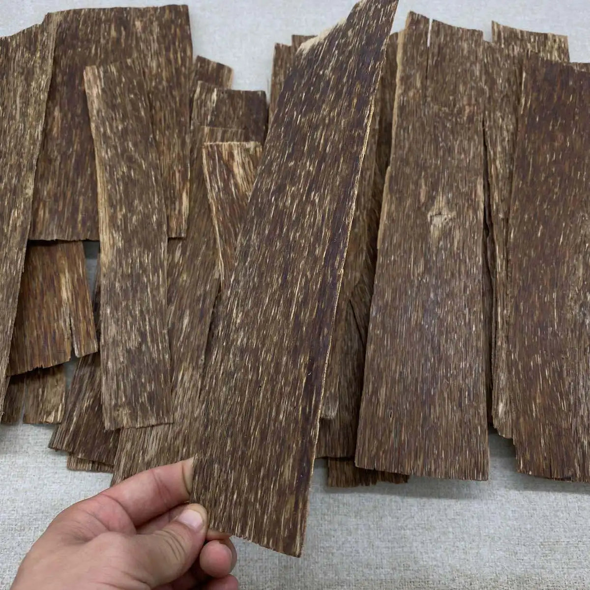 Agarwood Chips Oud Chips | High Quality Incense Aroma Natural and Rare 50g