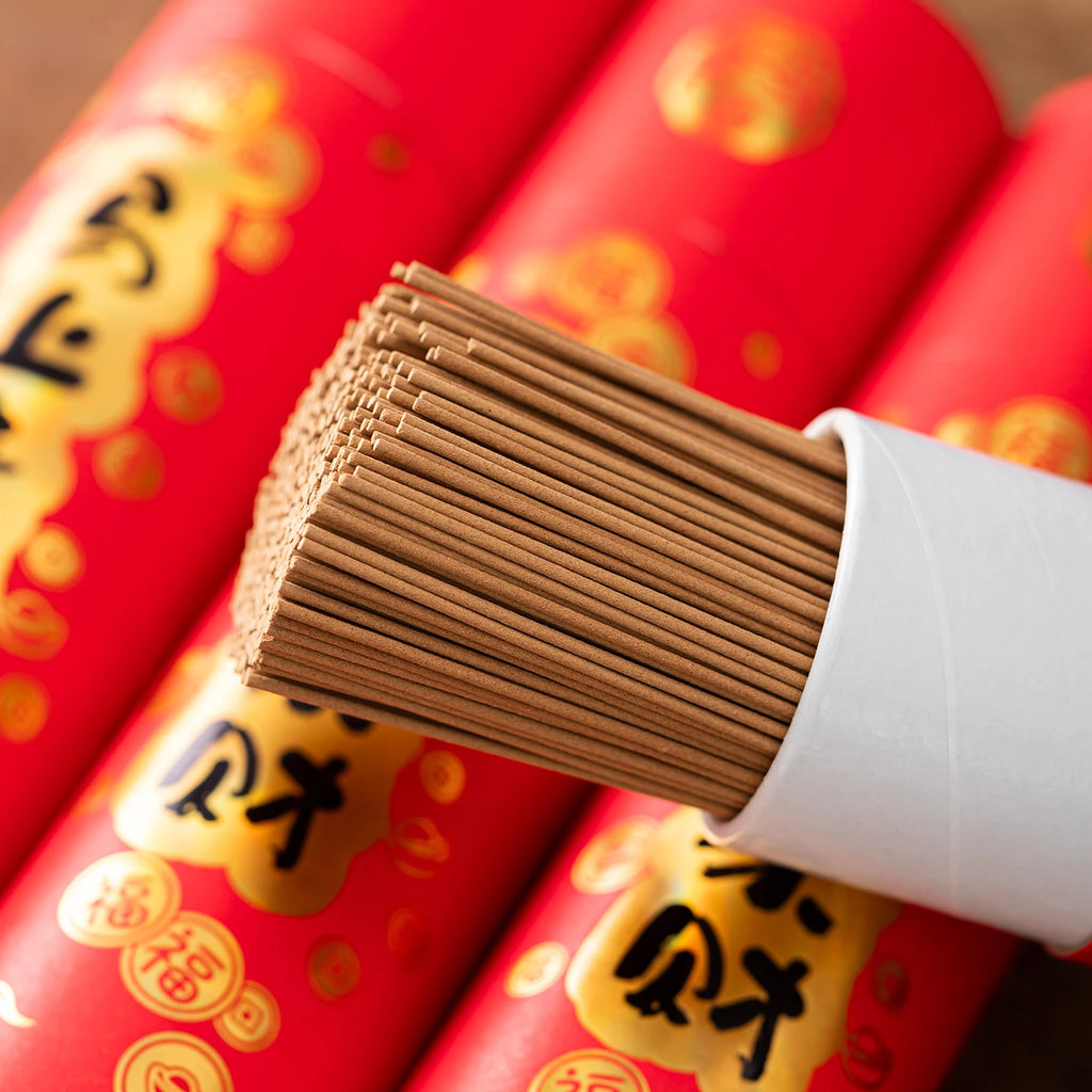 400Pcs Natural Laoshan Sandalwood Incense Sticks, Made from High-Quality Sandalwood, with a Long-Lasting Fragrance, Long Burning Time, and a Natural Rich Aroma, Which Has the Effect of Freshening the Air, Eliminating Odors, Calming the Mind, and Providing