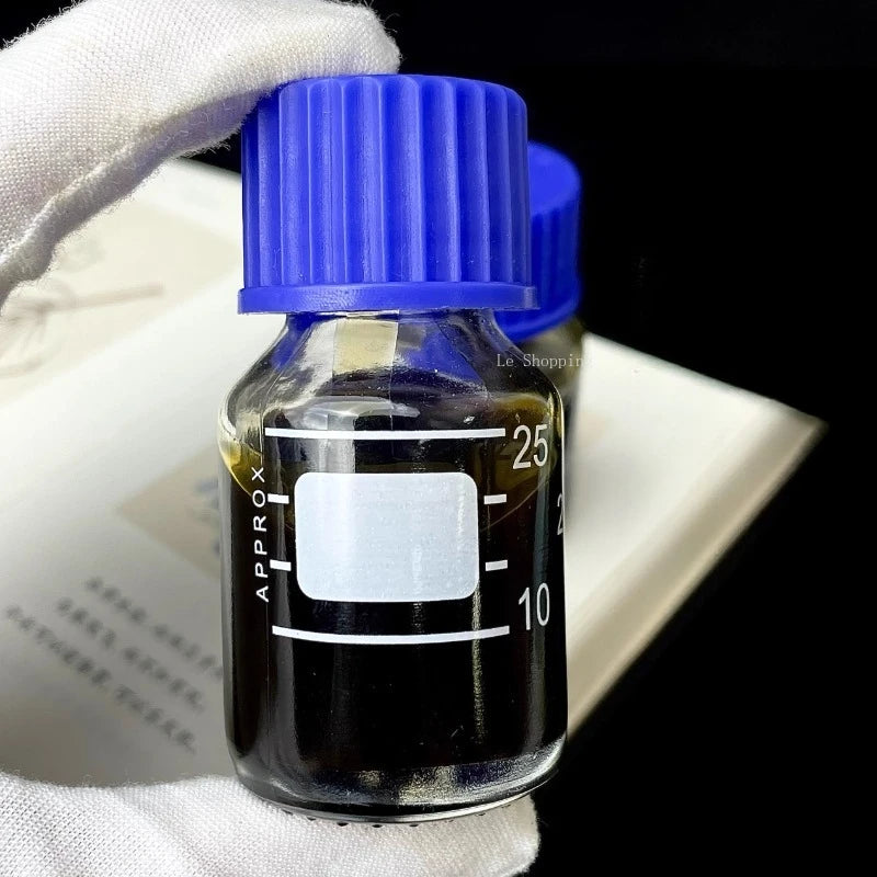 Six Stars Black Qinan Agarwood Hainan Essential Oil Supercritical Pure Zheng Without Dilution No Additives Fragrance Lasts Long