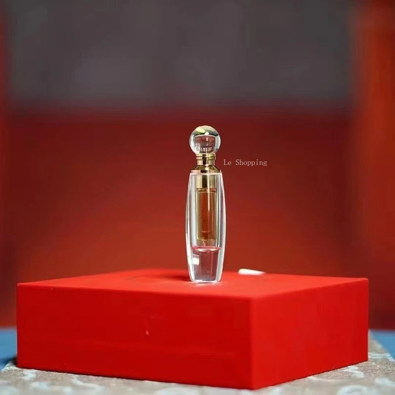 1.5g High-grade Agarwood Essential Oil Extraction By Ancient Distillation Method Purify The Air Remove Odors and Calm The Mind