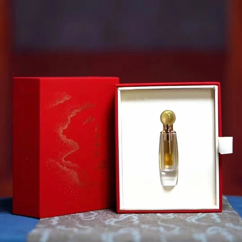 1.5g High-grade Agarwood Essential Oil Extraction By Ancient Distillation Method Purify The Air Remove Odors and Calm The Mind