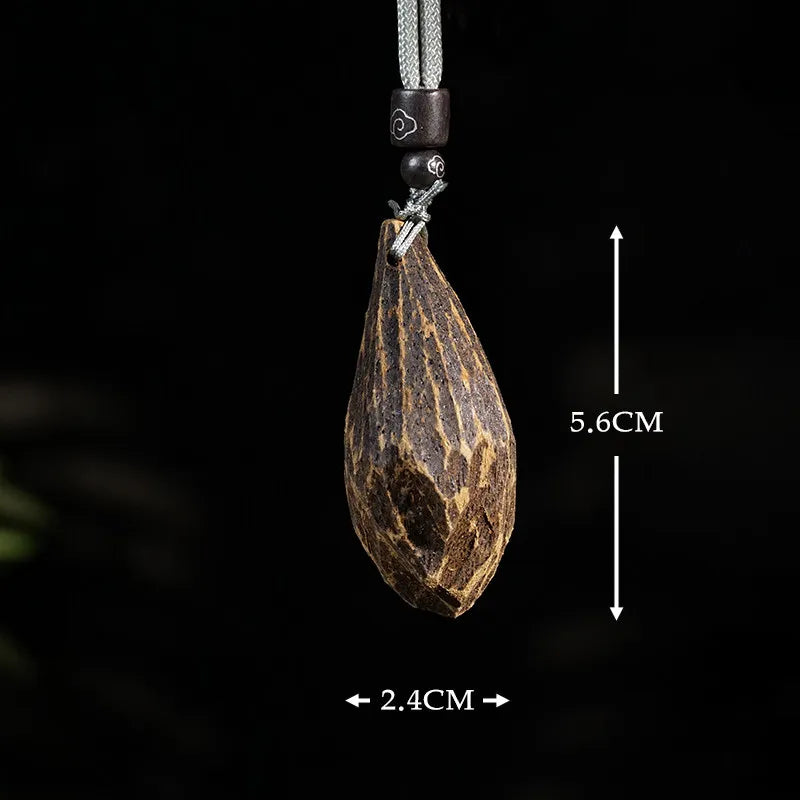 Natural Nha Trang Agarwood Freeform Handheld Piece Wood Carving Pendant Craft with Rich Medicinal Fragrance Gifts