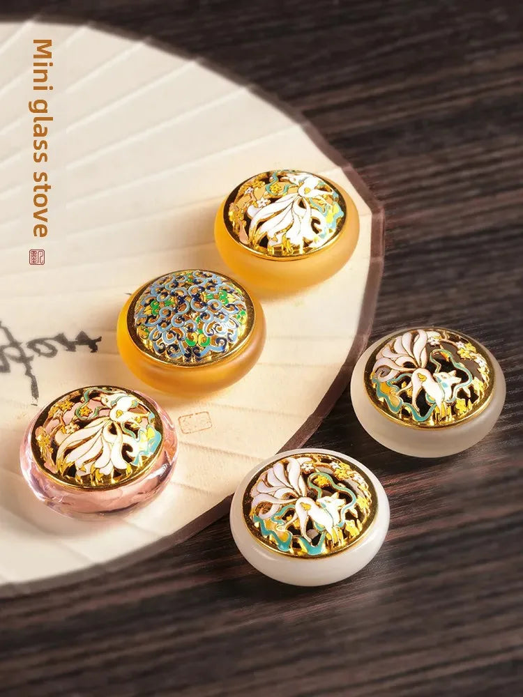 Mini Incense Burner / Ornament: Suitable for Sandalwood Sticks and Binder-Free Agarwood Coils (Small Auspicious Cloud Design)