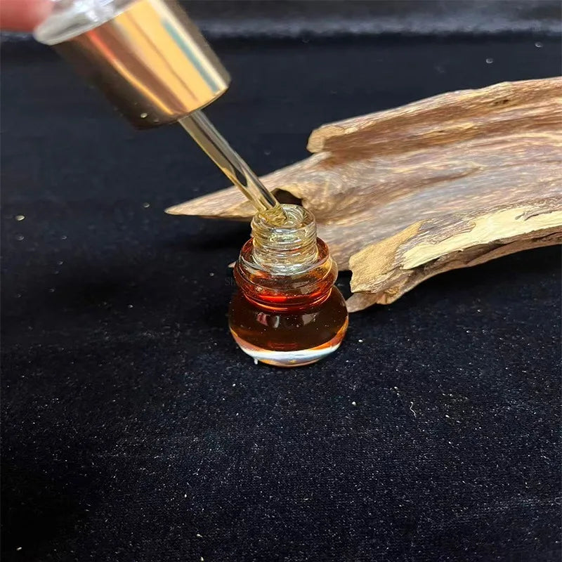 10g 13A Supercritical Extraction Qinan Agarwood Essential Oil  High Concentration Non-dilution Relax The Mind Lasting Fragrance