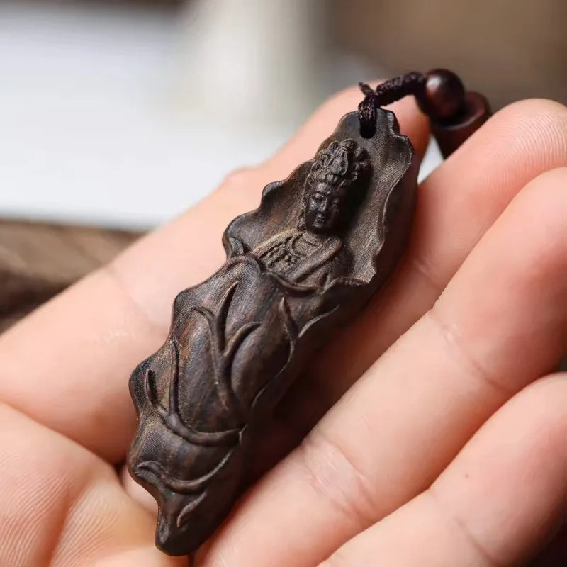 1pcs Agarwood Lotus Leaf Guanyin Single-sided Pendant Car-mounted Decoration Wooden Crafts Peace Pendant Jewelry