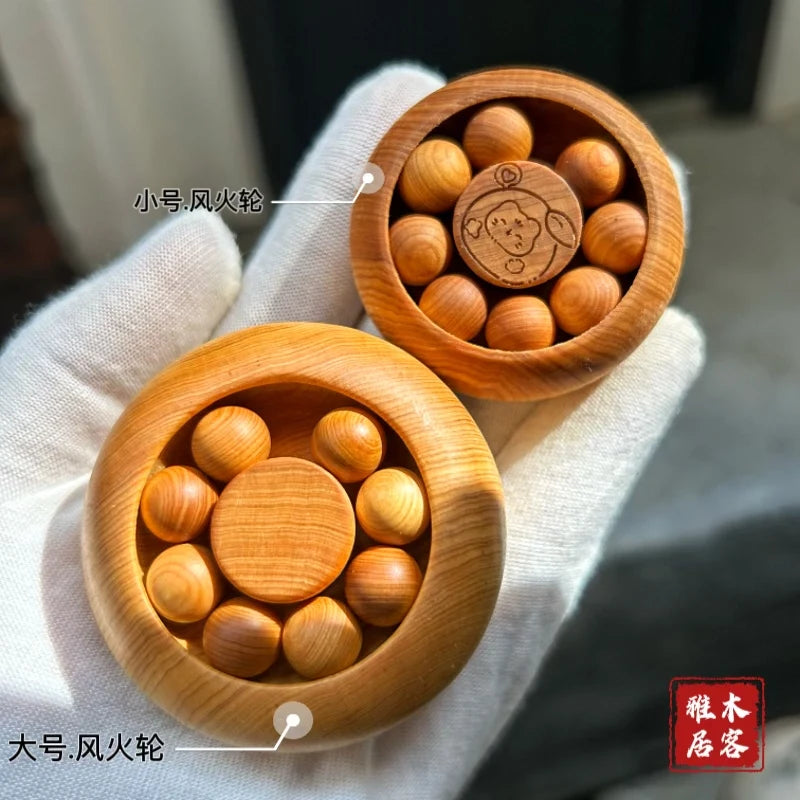Chinese Style Lucky Wealth Attracting Wooden Fire Wheel Fidget Toy Thuja Green Sandalwood Agarwood Rotatable Stress Relief Finge
